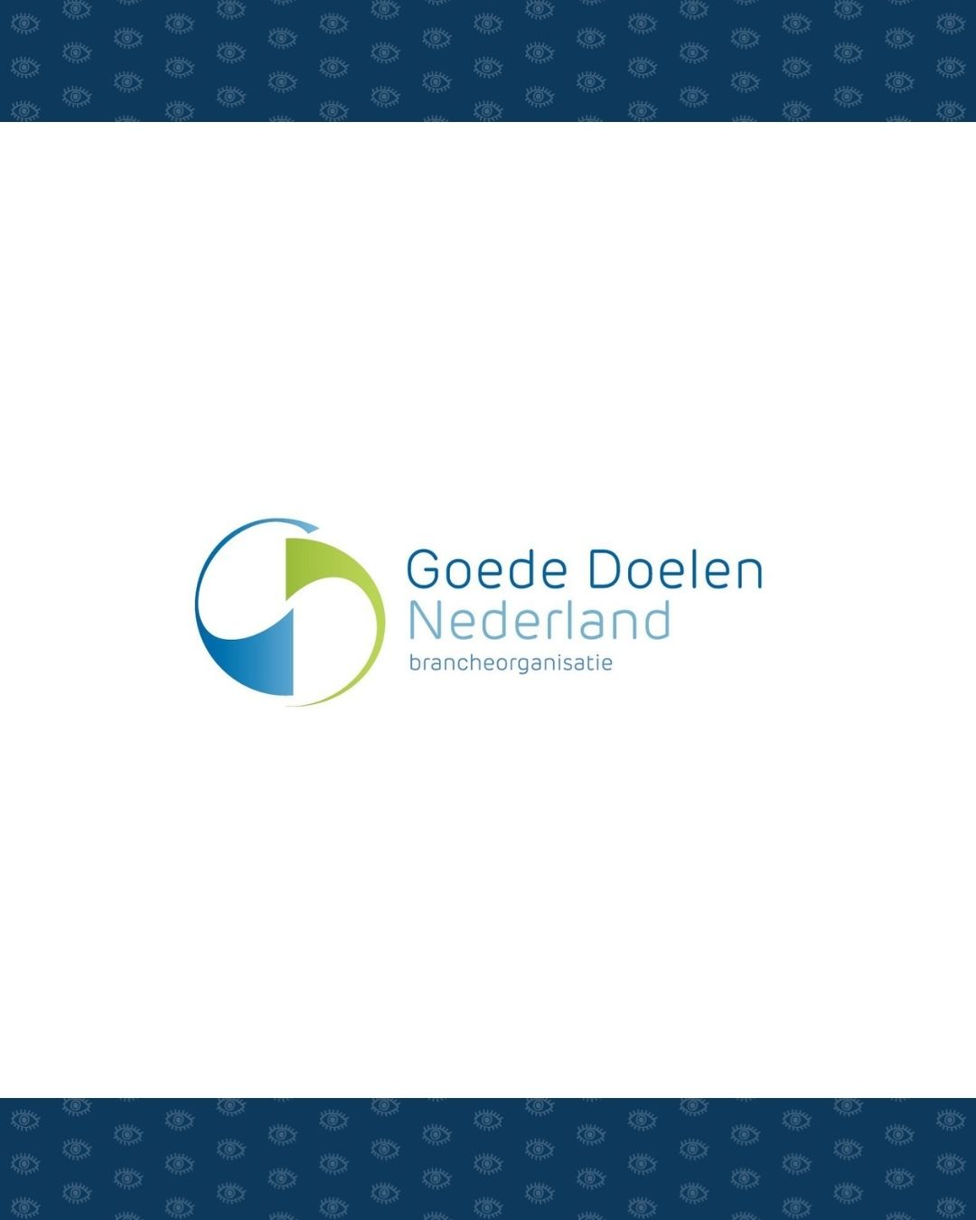 Logo Goede Doelen Nederland op witte achtergrond. Aan de boven- en onderkant staan kleine lichte oogjes uit het Cure ADOA Foundation logo.