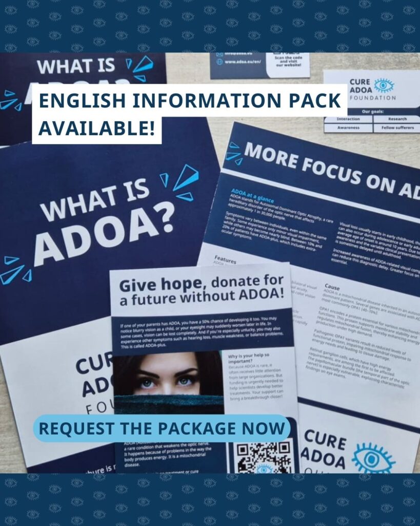 Verschillend Engels drukwerk met daarboven de tekst ‘English information pack available!’ en daaronder ‘Request the package now’.